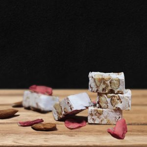Nougat artisanal à la Rose de Provins